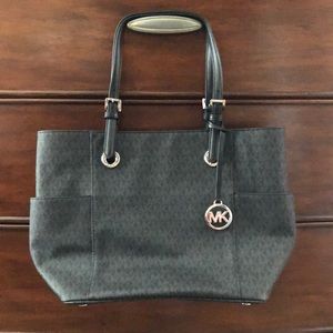 Michael Kors medium tote/shoulder